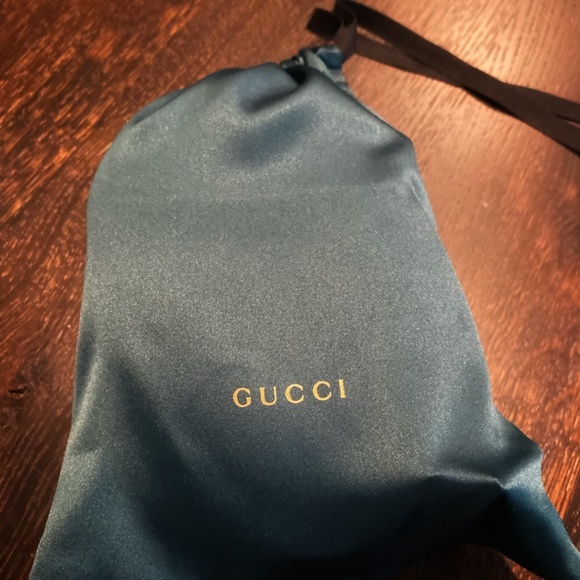 Men's Gucci Snake ring pendant necklace in gold - Picture 2 of 3